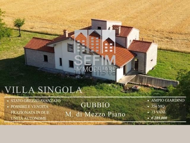 Case e ville in vendita di 390 m² in Via Gentile da Fabriano