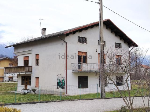 Case e ville in vendita di 390 m² in Via Giuseppe Garibaldi