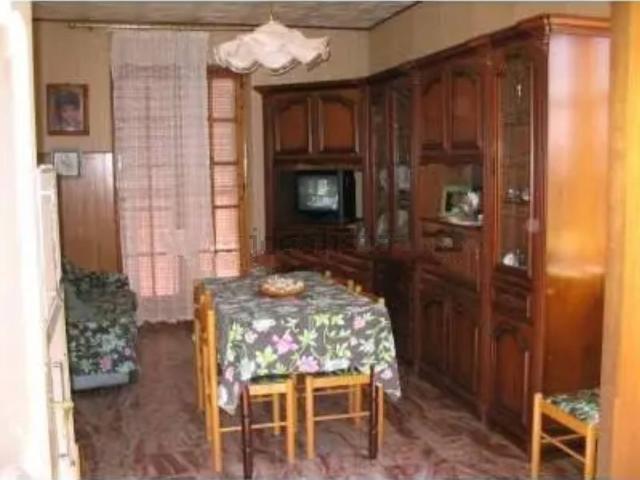 Case e ville in vendita di 390 m² in Via Giuseppe Ungaretti