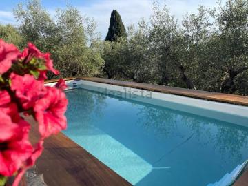 Case e ville in vendita di 390 m² in Via di Forcagliana, 173
