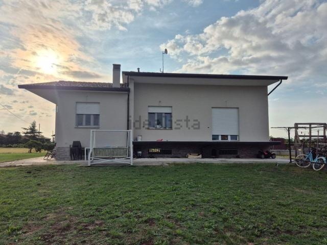 Case e ville in vendita di 390 m² in Via Dugali Mattina