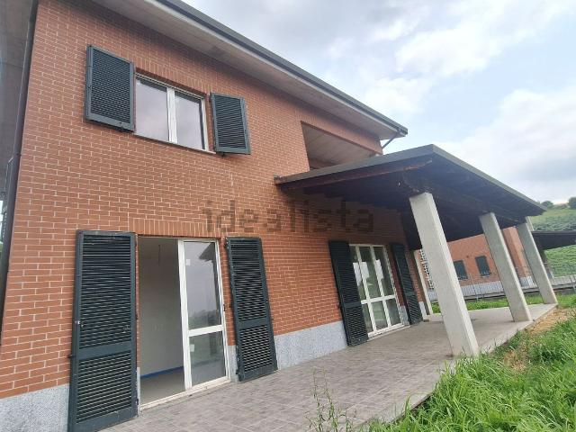 Case e ville in vendita di 390 m² in Via Roma