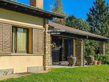 Case e ville in vendita di 391 m² in Via al Sasso, 22