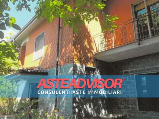 Case e ville in vendita di 391 m² in Via Montemarzino