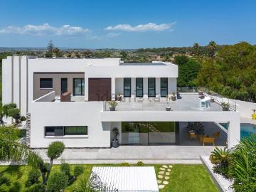 Case e ville in vendita di 392 m² in Strada Provinciale 67