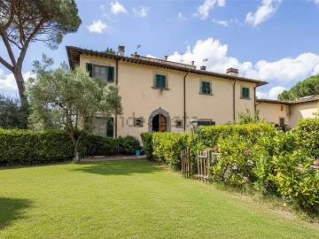 Case e ville in vendita di 394 m² in Via di Carcheri