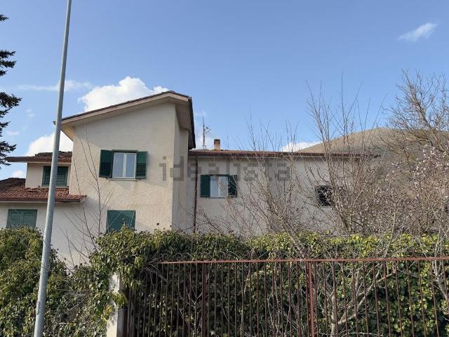 Case e ville in vendita di 395 m² in Via Fonte Ciofani, 20