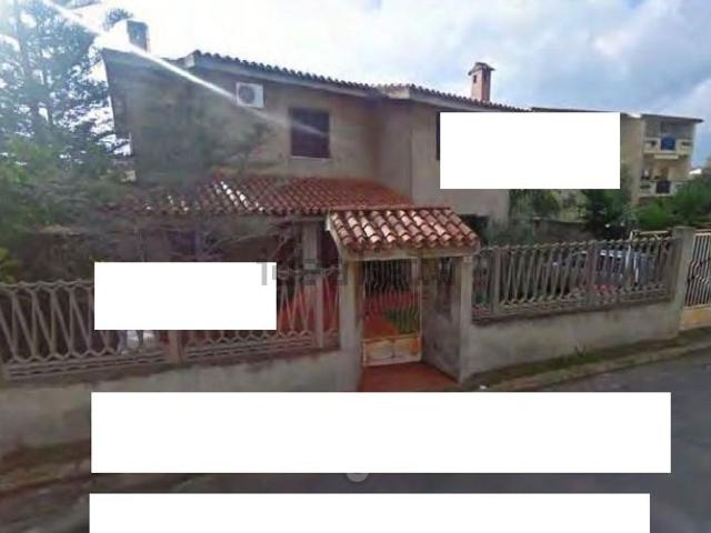 Case e ville in vendita di 395 m² in Via Tirso, 16