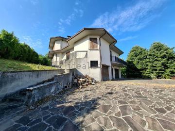 Case e ville in vendita di 396 m²