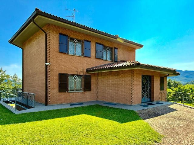 Case e ville in vendita di 396 m² in Località Torre Nuova