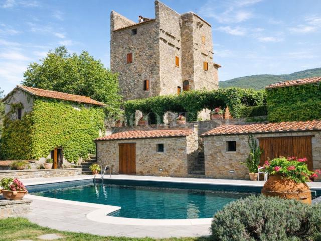 Case e ville in vendita di 396 m² in Località Torreone