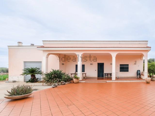 Case e ville in vendita di 397 m²