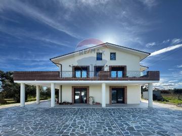 Case e ville in vendita di 397 m² in Contrada Bavi