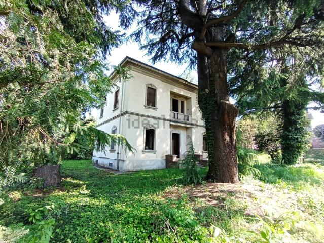 Case e ville in vendita di 398 m²