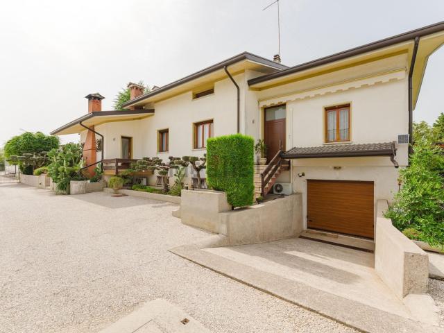 Case e ville in vendita di 398 m² in Via Mercatelli Maglio