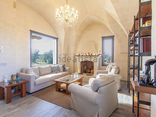 Case e ville in vendita di 398 m²