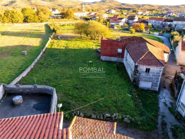 Caserón a reformar en Cualedro