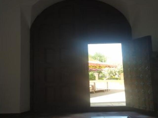 CASERON EN VENTA ZONA MAHORA