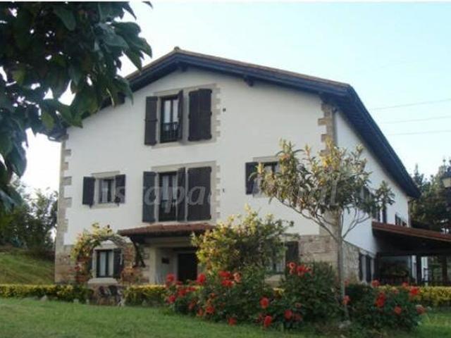Caserío Astei