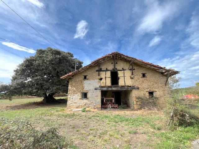 Caserío en venta en Morga – Barrio Meaka
