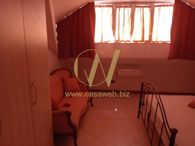 Caserta ZONA CENTRO AFFITTASI ATTICO COMPLETAMENTE ARREDATO CON GIARDINO CONDOMINIALE