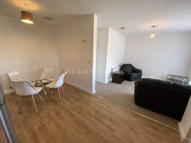 Cashel Court, Swinton, M27