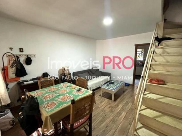 Casinha com ótimo potencial comercial e residencial !