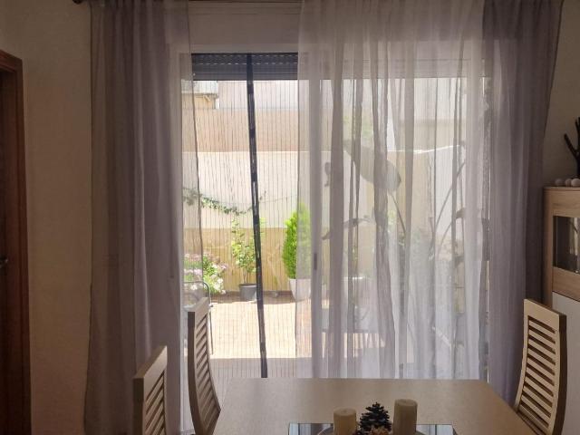 CASITA IDEAL EN UN PUEBLO CON ESENCIA FAMILIAR A LOS PIES DE LA CALDERONA