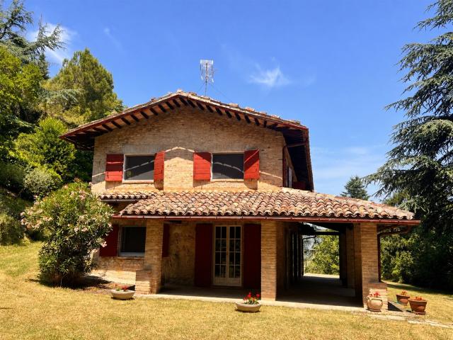 Casolare con panorama su Urbino 230m² Urbino
