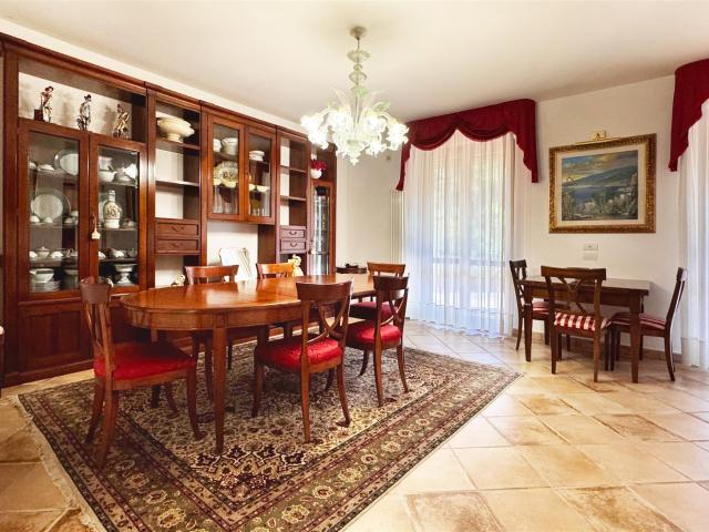 Casolare con Piscina a Bettona 225m² Bettona