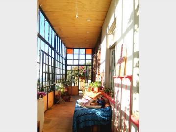 casona compartida en el cerro Yungay, con terraza común con excelente vista al puerto al mar y cerro