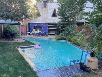 Casona con piscina las condes