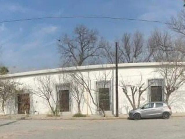 Casona Antigua en venta en el corazón de Villa de Garcia