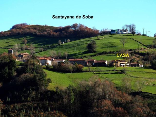 Casona adosada por una lado a reformar de 364 m2 en Santayana de Soba Cantabria