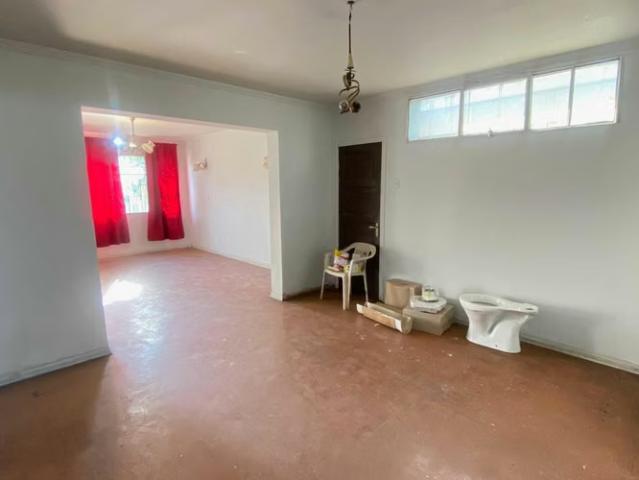 Casa y local comercial en Conchali 74745 | 6 dormitorios por 5780.00 en Conchalí