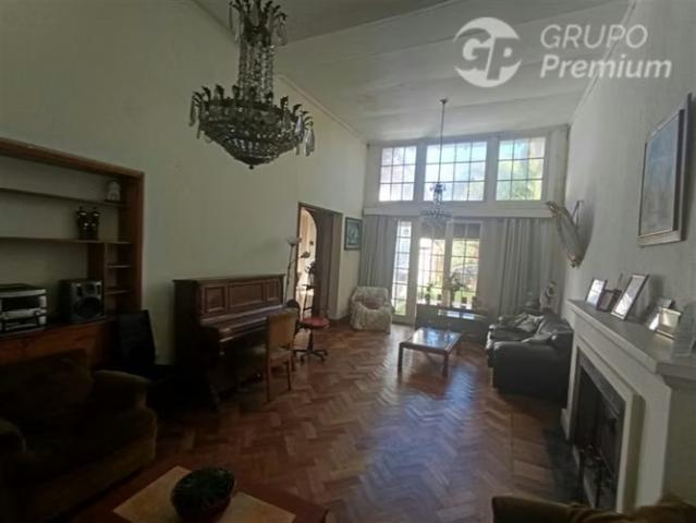Casona en pleno centro de Serena 711m2 y 445m2 construidos | 6 dormitorios por 21000.00 en La Serena