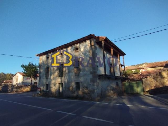 CASONA PARA REFORMAR EN VENTA EN MERINDAD DE MONTIJA