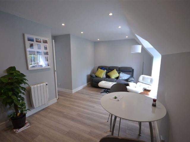 Cassandra Court, Station Parade, London NW2, 2 bed flat to rent, £2,100 pcm | PrimeLocation