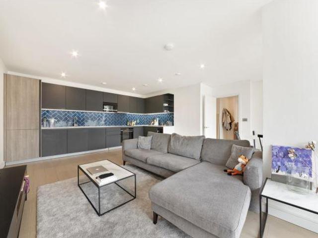 Cassia Building, Shoreditch Exchange. 2 bed apartment to rent £3,796 pcm £876 pw
