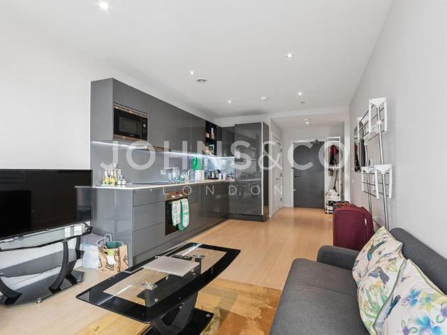 Cassia Point, Glasshouse Gardens. 1 bed apartment to rent £2,600 pcm £600 pw
