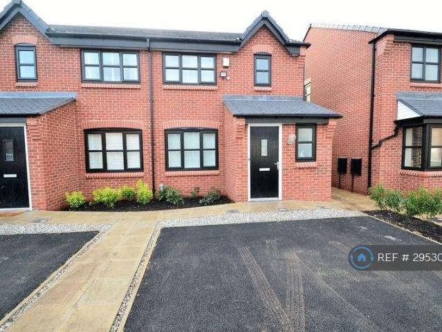 Cassidy Way, Eccles, Manchester, M30 3 bed semi detached house to rent £1,475 pcm £340 pw