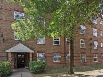 Cassis Court, Loughton, Essex, Ig10 | 2 bed apartment for rent #161310526 | Rentberry