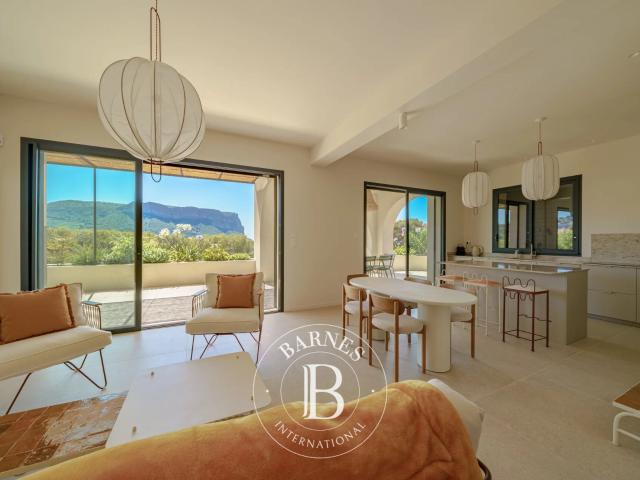 Cassis, Appartement 3 Chambres 90 m² en location