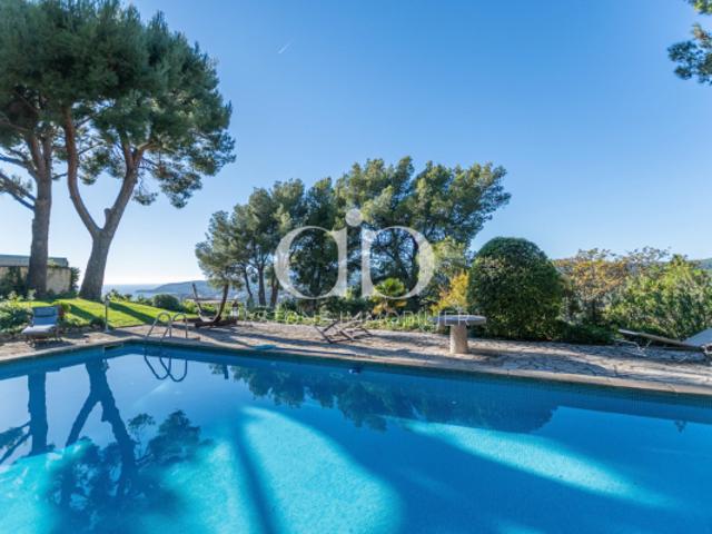 CASSIS superbe propriété du début du 20ème siècle