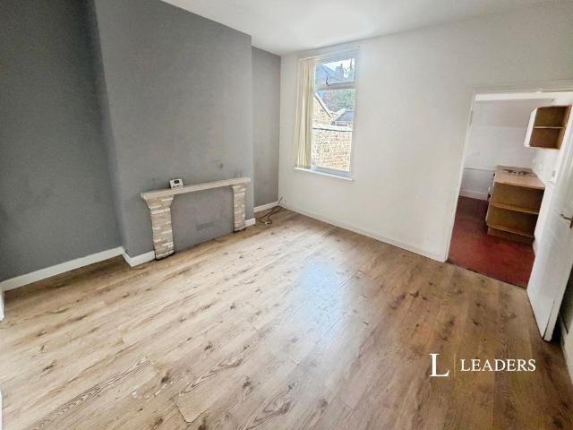 Casson Street, Crewe, Cheshire, CW1 2 bed house to rent £750 pcm £173 pw