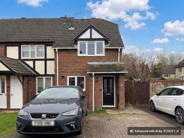 Catterick Close, Chippenham SN14 2 bed end of terrace house to rent £1,300 pcm £300 pw