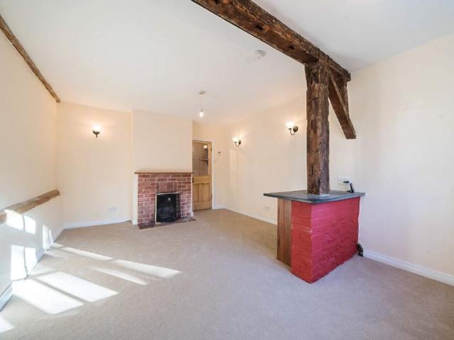 Catteshall Lane, Godalming, GU7