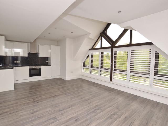 Catteshall Lane, Godalming, Surrey GU7, 1 bed flat to rent, £1,200 pcm | PrimeLocation