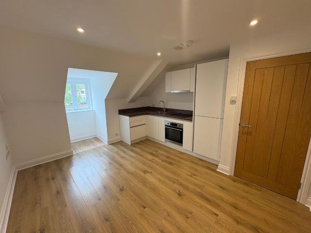 Catteshall Road, Godalming GU7, 1 bed flat to rent, £1,100 pcm | PrimeLocation