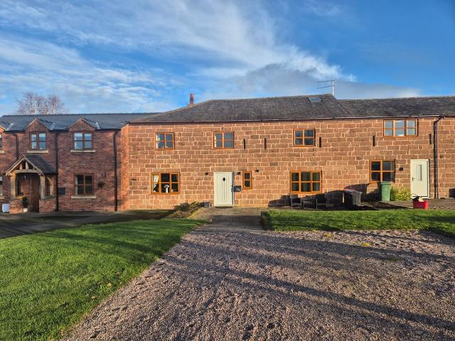 Catton Hall, Bradley Lane, Frodsham WA6, 3 bed barn conversion to rent, £1,800 pcm | PrimeLocation